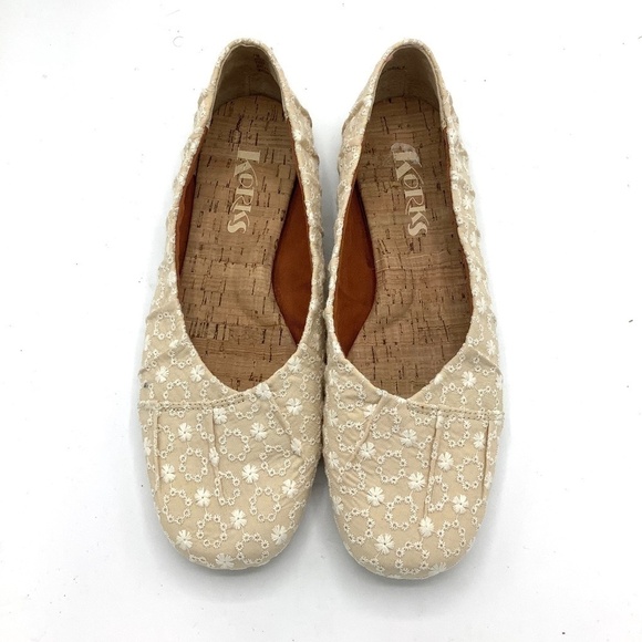 Korks Palmer Beige White Floral Eyelet Slip On  Flats 7 - Picture 8 of 12
